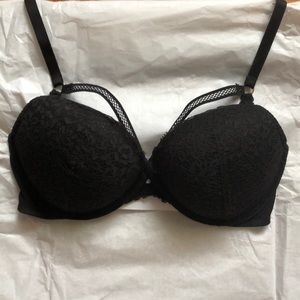 New Victoria’s Secret Black Lace Push-up Bra